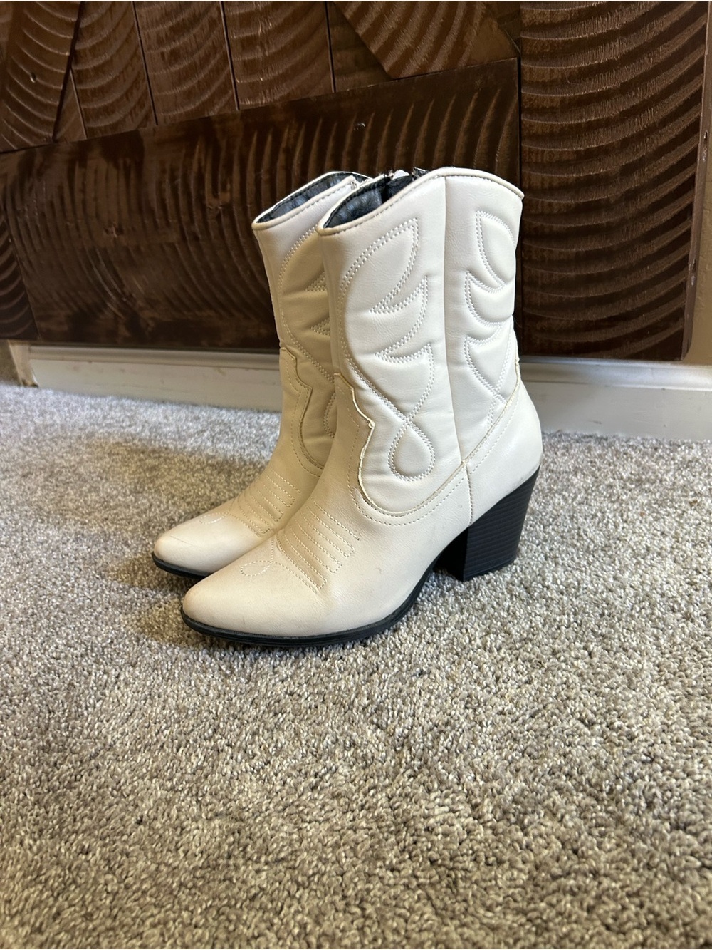 Creme Western Block Heel Cowboy Boots